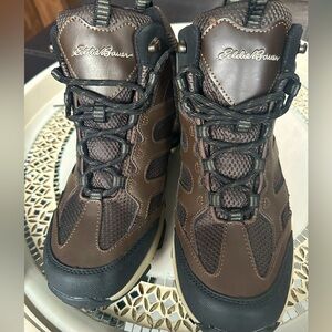Eddie Bauer men’s boots